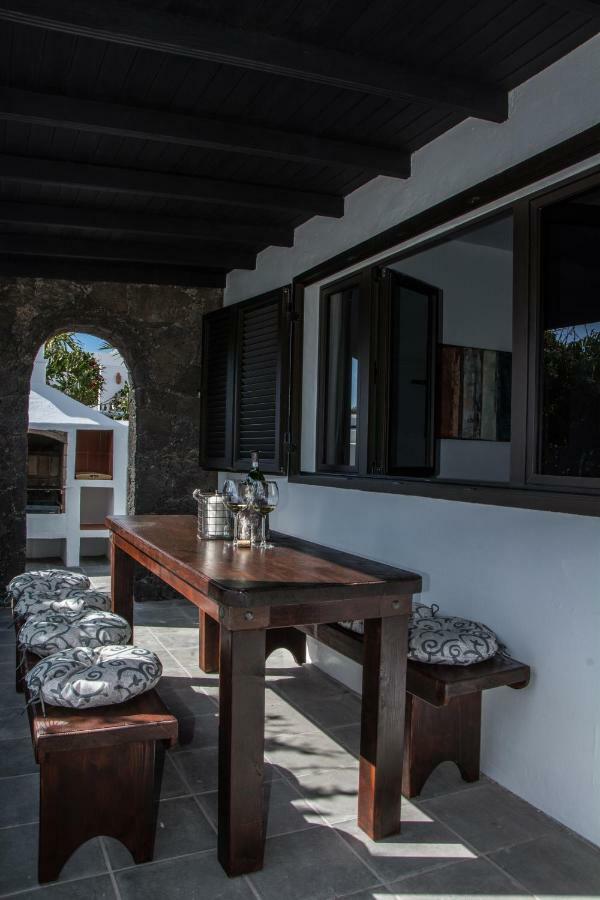 Casa Tahiche - Jacuzzi, Wifi & Bbq Villa Bagian luar foto