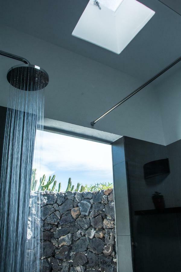Casa Tahiche - Jacuzzi, Wifi & Bbq Villa Bagian luar foto